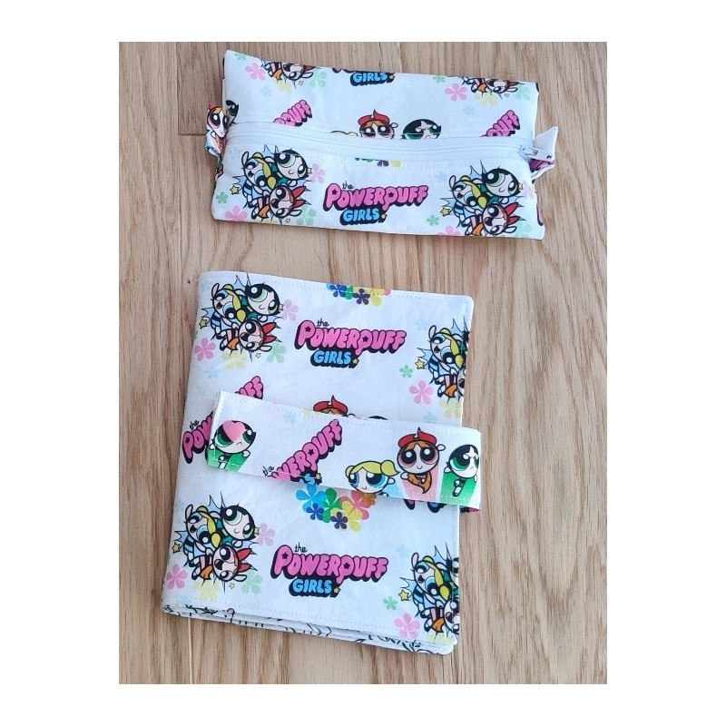 Cahier de coloriages + trousse