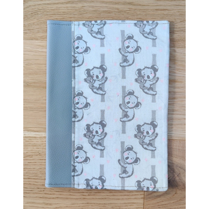 Protège carnet de santé