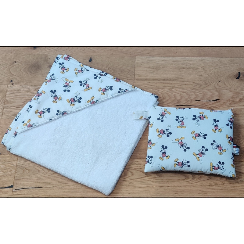 Cape de bain + trousse de toilette